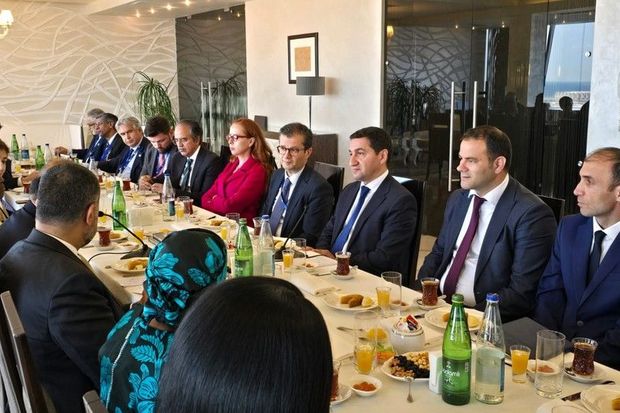 Hikmət Hacıyev: “UNESCO bir adamın əlində alətə çevrilməməlidir” Hikmət Hacıyev: “UNESCO bir adamın əlində alətə çevrilməməlidir”