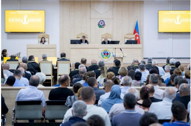 Məhkəmədə ermənilərin azərbaycanlılara işgəncə verməsi kadrları göstərildi